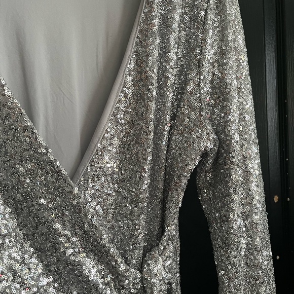 H&M Silver Long Sleeve Sequin Dress - Picture 2 of 4